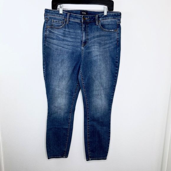 NYDJ Womens AMI Skinny Jeans Lift Tuck Size 14 Medium Wash Stretch Denim Jegging - Picture 3 of 7